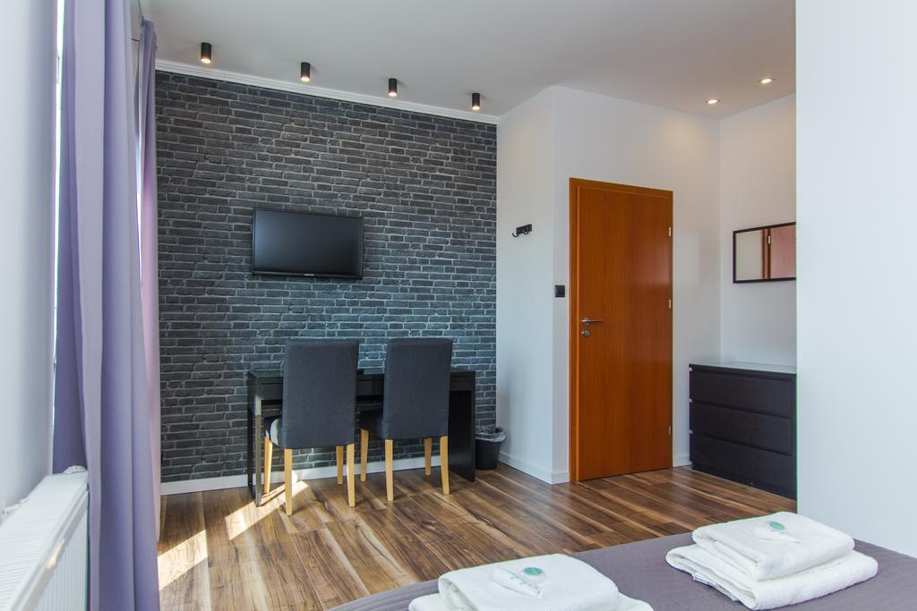 Miramar Pensjonat- Adults Only -Kuchnia, Parking-Grupa Hotelowa Plazowelove クリニツァ・モルスカ エクステリア 写真