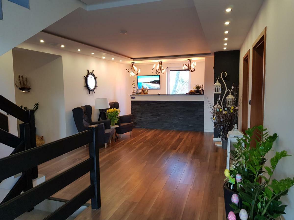 Miramar Pensjonat- Adults Only -Kuchnia, Parking-Grupa Hotelowa Plazowelove クリニツァ・モルスカ エクステリア 写真